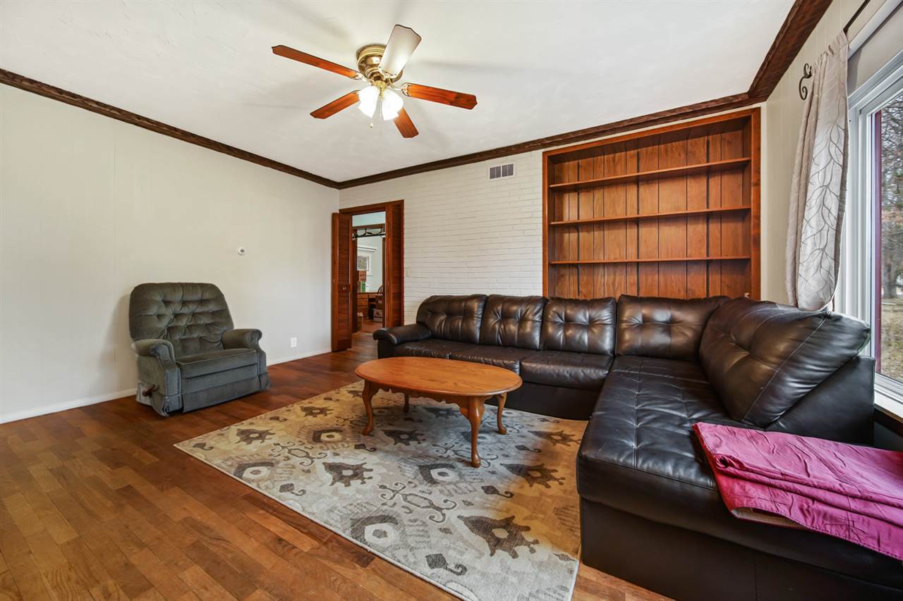 4674 Bailey Bridge Road Freeland, MI 48623 - Photo 5 of 22