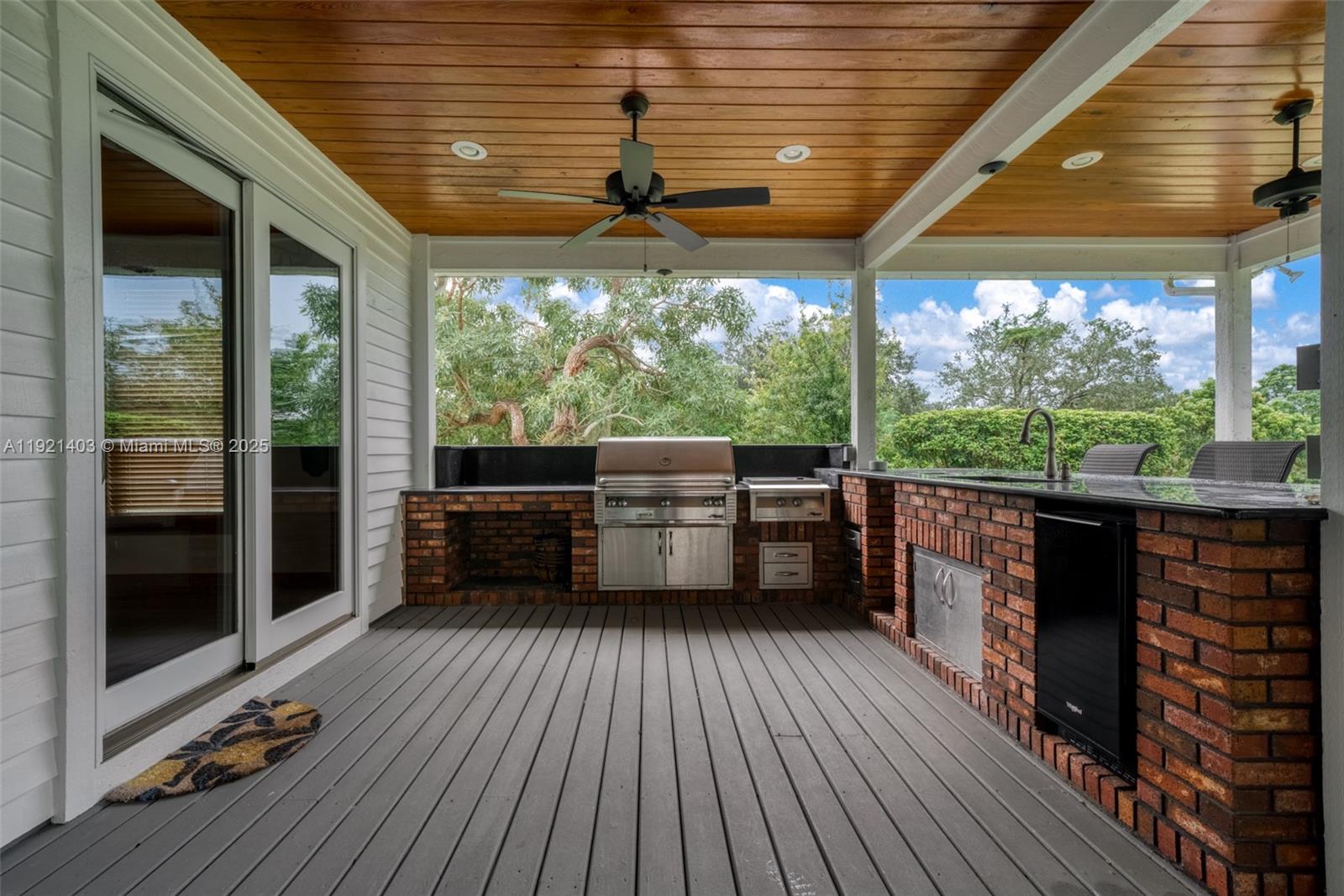 2551 Lakeview Drive Sebring, FL 33870 - Photo 62 of 73