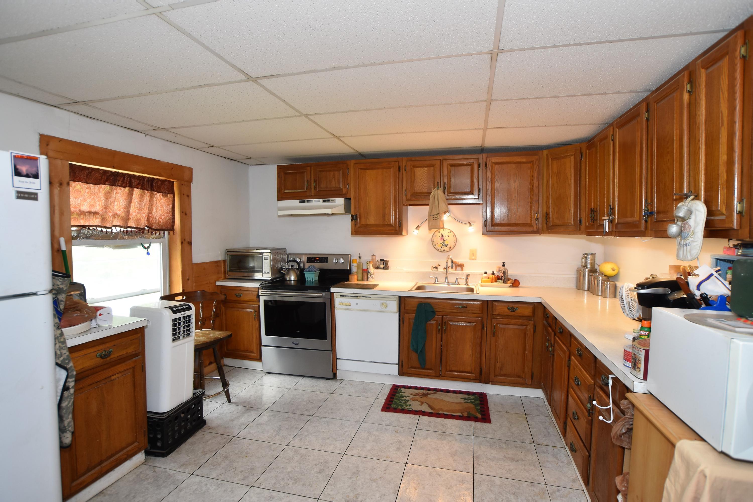 70 Chicopee Road Standish, ME 04084 - Photo 6 of 32 Kitchen1