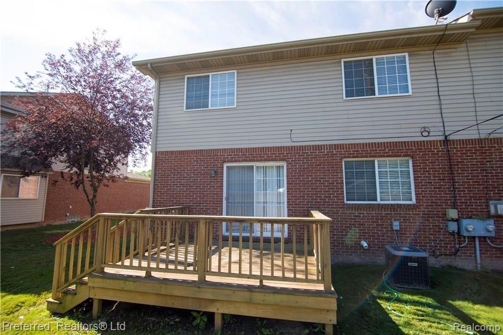 18270 West Eleven Mile Road Southfield, MI 48076 - Photo 10 of 52