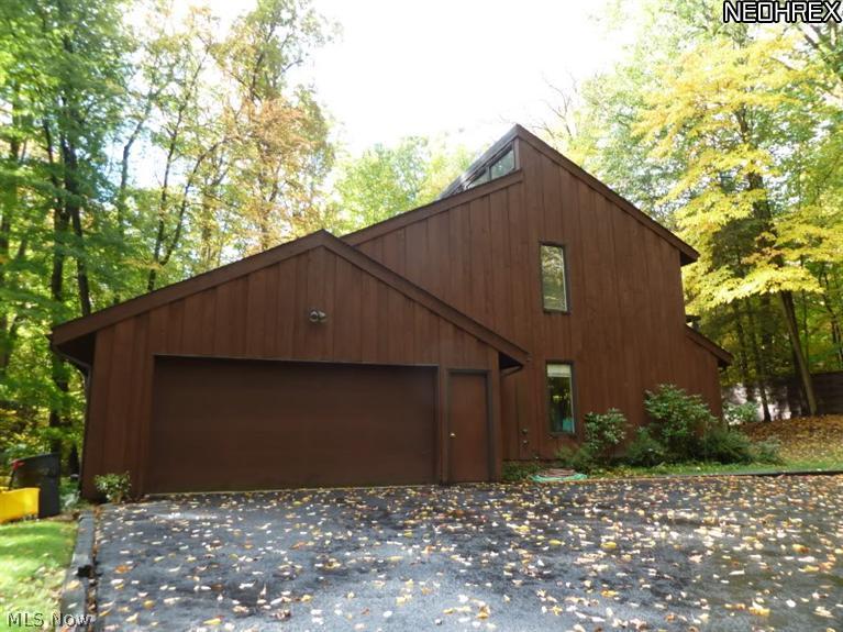 175 Glen Road Chagrin Falls, OH 44022 - Photo 1 of 25 Gallery Image 1