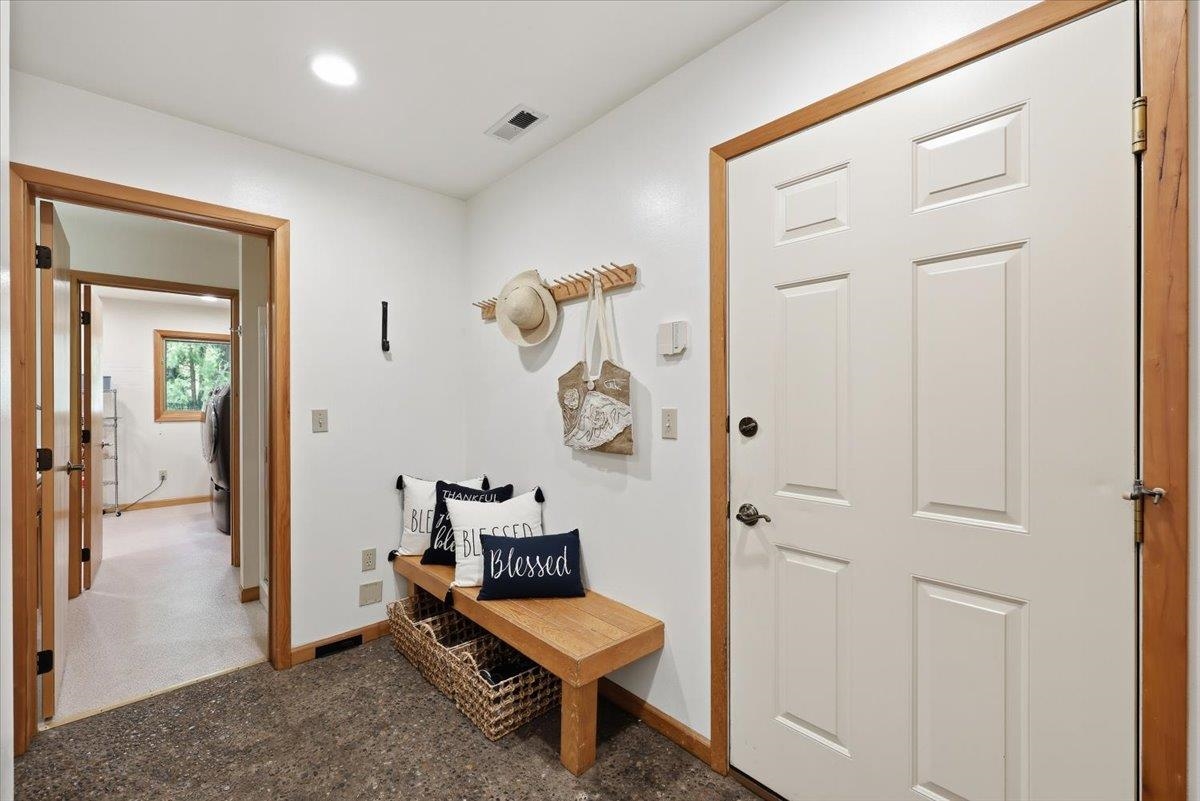16211 East Jacobs Lane Spokane, WA 99217 - Photo 34 of 43