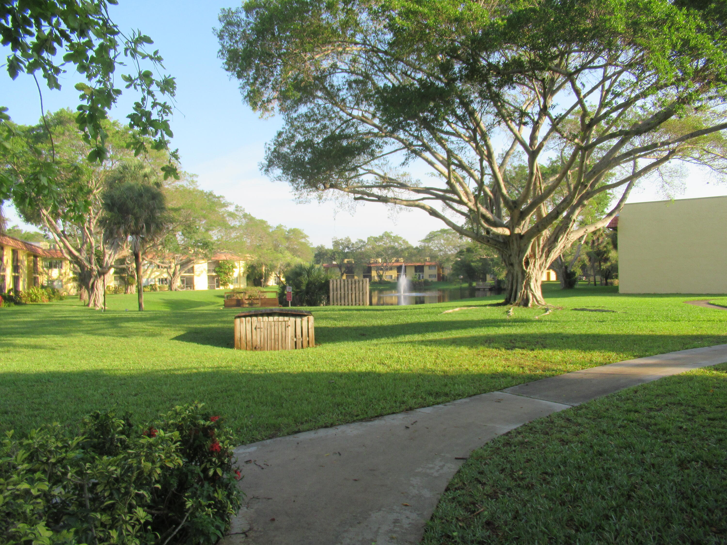 896 Southwest 9th St Circle, Unit 14 Boca Raton, FL 33486 - Photo 37 of 39 39