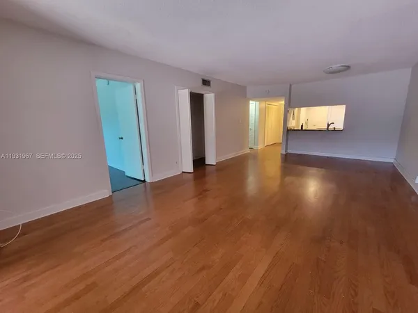 $215,000 | 4321 Northwest 9th Avenue, Unit 102, Deerfield Beach, FL 33064