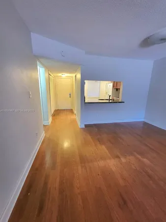 $215,000 | 4321 Northwest 9th Avenue, Unit 102, Deerfield Beach, FL 33064