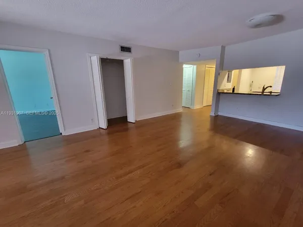 $215,000 | 4321 Northwest 9th Avenue, Unit 102, Deerfield Beach, FL 33064