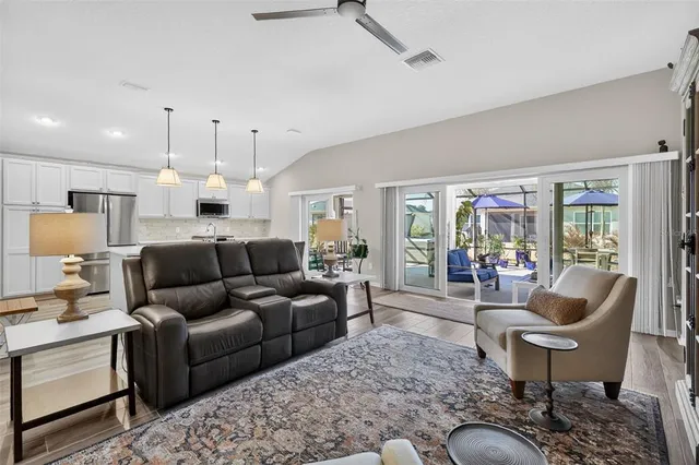 $594,500 | 1744 Woelkers Circle, The Villages, FL 34762