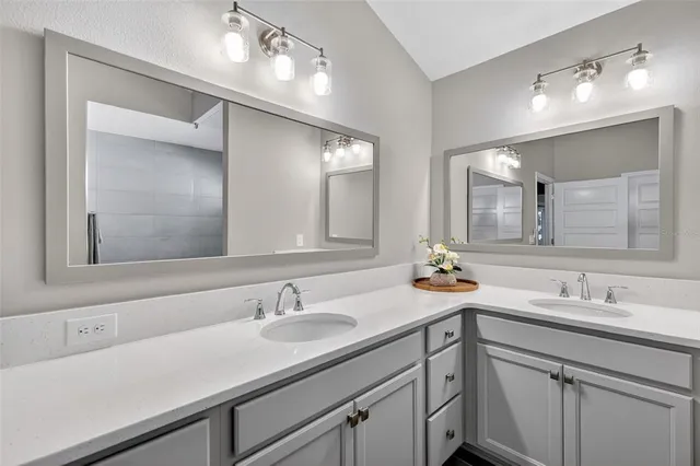 $594,500 | 1744 Woelkers Circle, The Villages, FL 34762