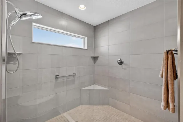 $594,500 | 1744 Woelkers Circle, The Villages, FL 34762