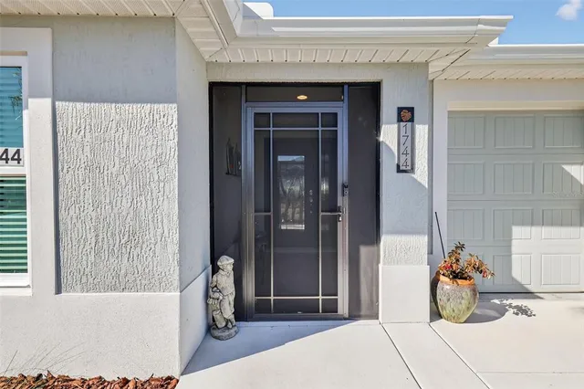 $594,500 | 1744 Woelkers Circle, The Villages, FL 34762