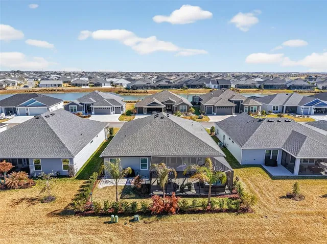 $594,500 | 1744 Woelkers Circle, The Villages, FL 34762