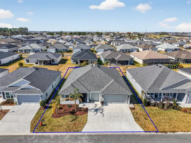 $594,500 | 1744 Woelkers Circle, The Villages, FL 34762