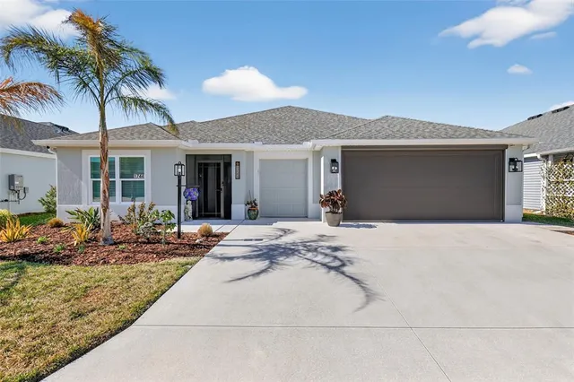 $594,500 | 1744 Woelkers Circle, The Villages, FL 34762