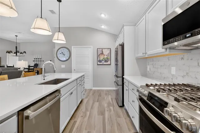 $594,500 | 1744 Woelkers Circle, The Villages, FL 34762