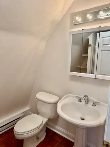 $2,500 | 165 Grove Westwood Ma, Unit B2, Westwood, MA 02090