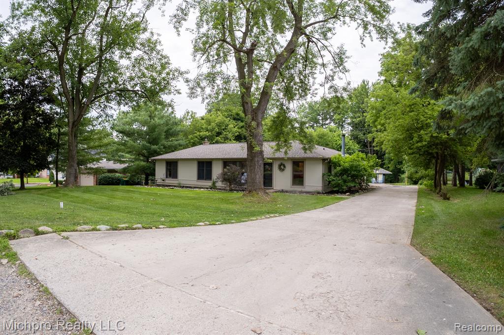 900 East Gunn Road Rochester, MI 48306 - Photo 4 of 51