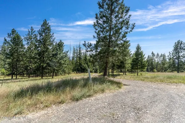 $260,000 | Nka Nka Enchanted Forest, Hope, ID 83836