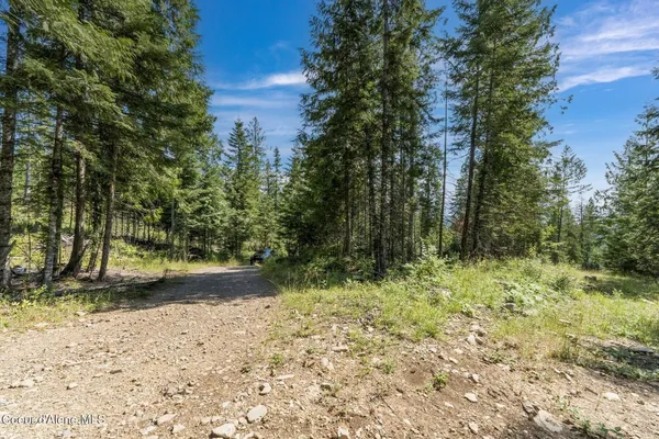 $260,000 | Nka Nka Enchanted Forest, Hope, ID 83836