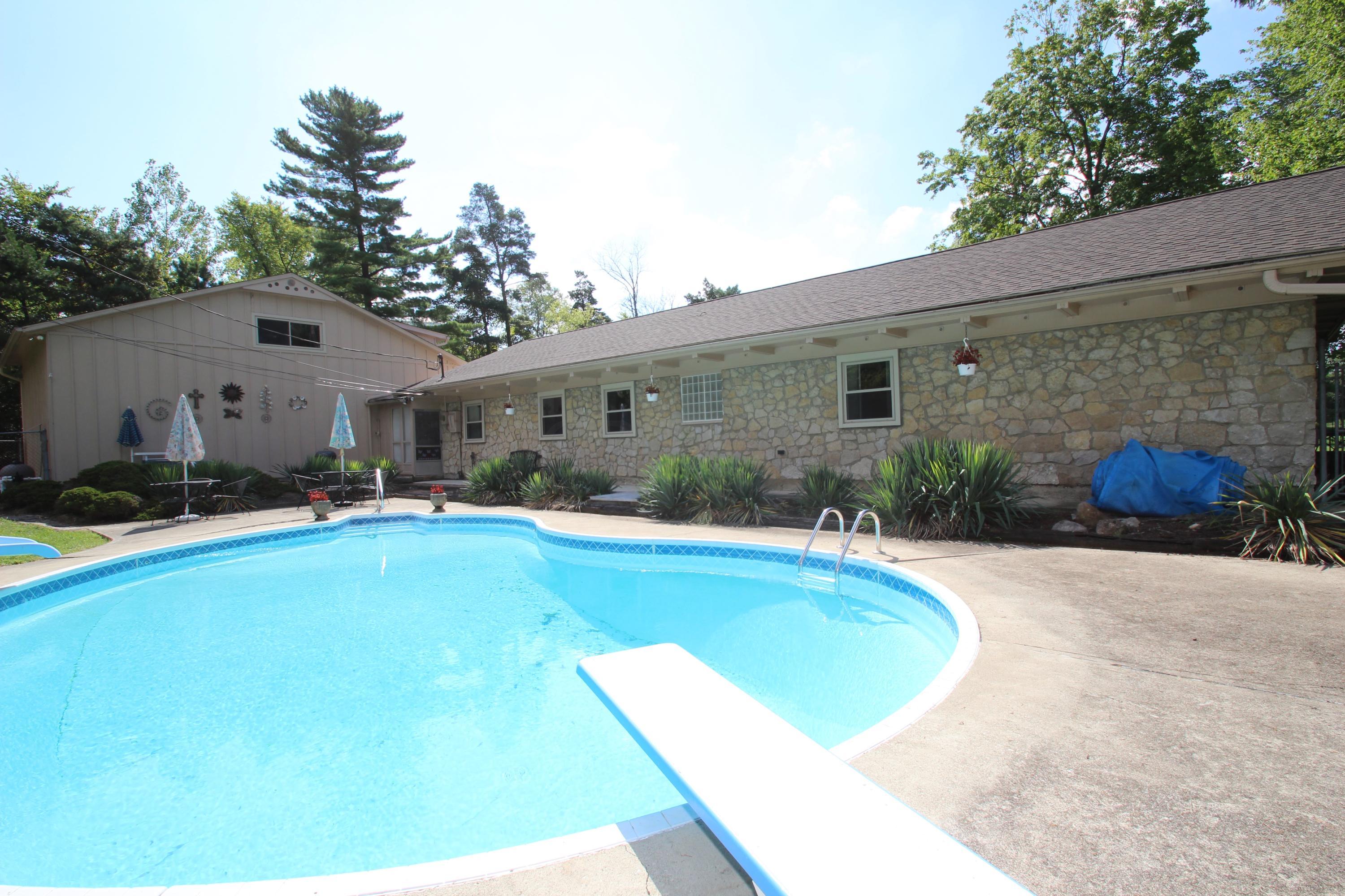 4040 Summit View Road Dublin, OH 43016 - Photo 6 of 44 Gallery Image 6