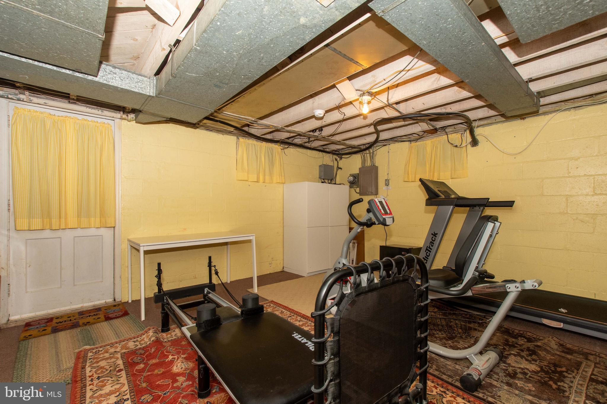 1546 Dellsway Road Baltimore, MD 21286 - Photo 35 of 50 Man Cave
