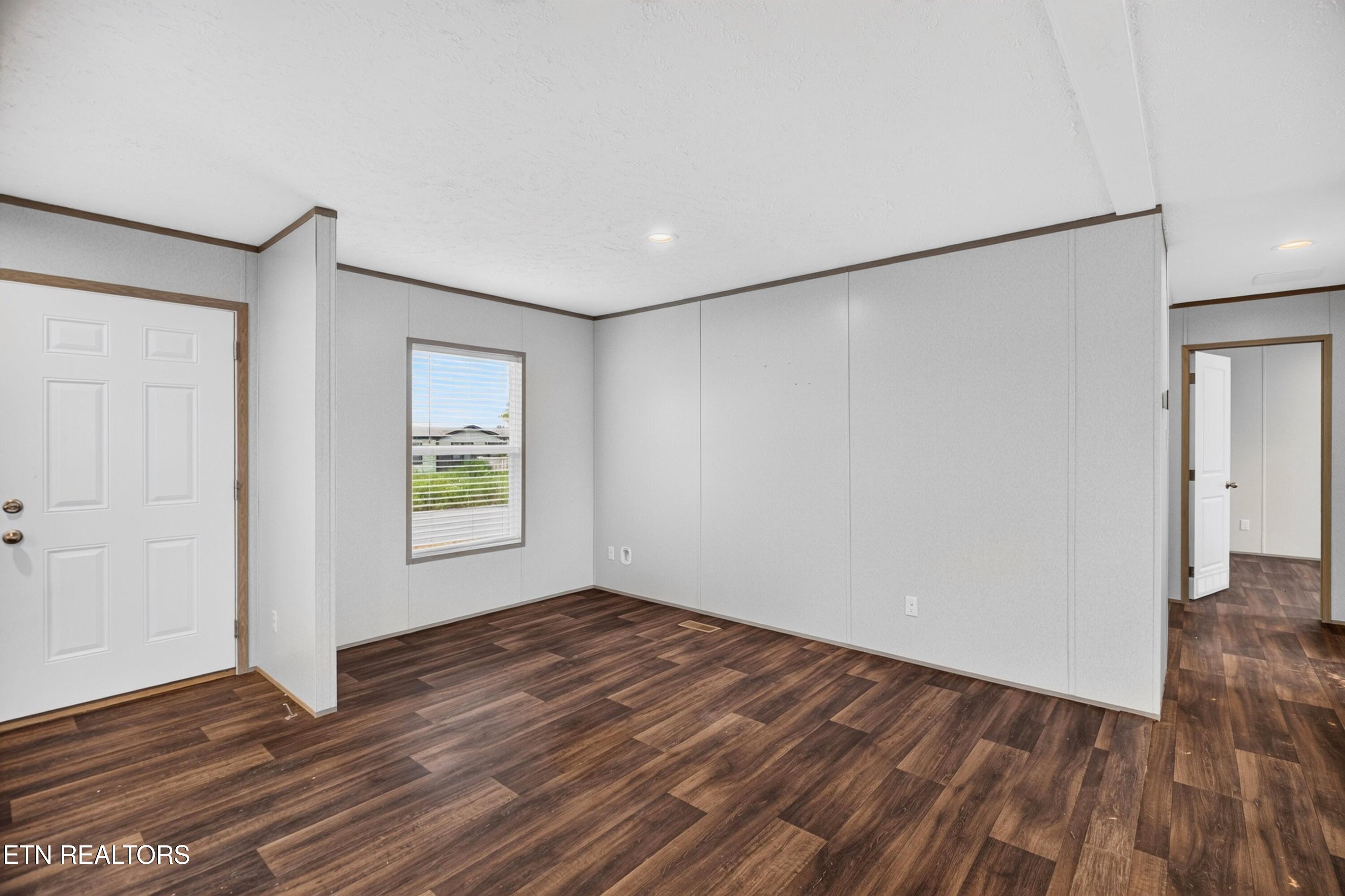 245 Laura Boling Loop Road Strawberry Plains, TN 37871 - Photo 10 of 30 007-245LauraBolingLoopRoad-StrawberryPla