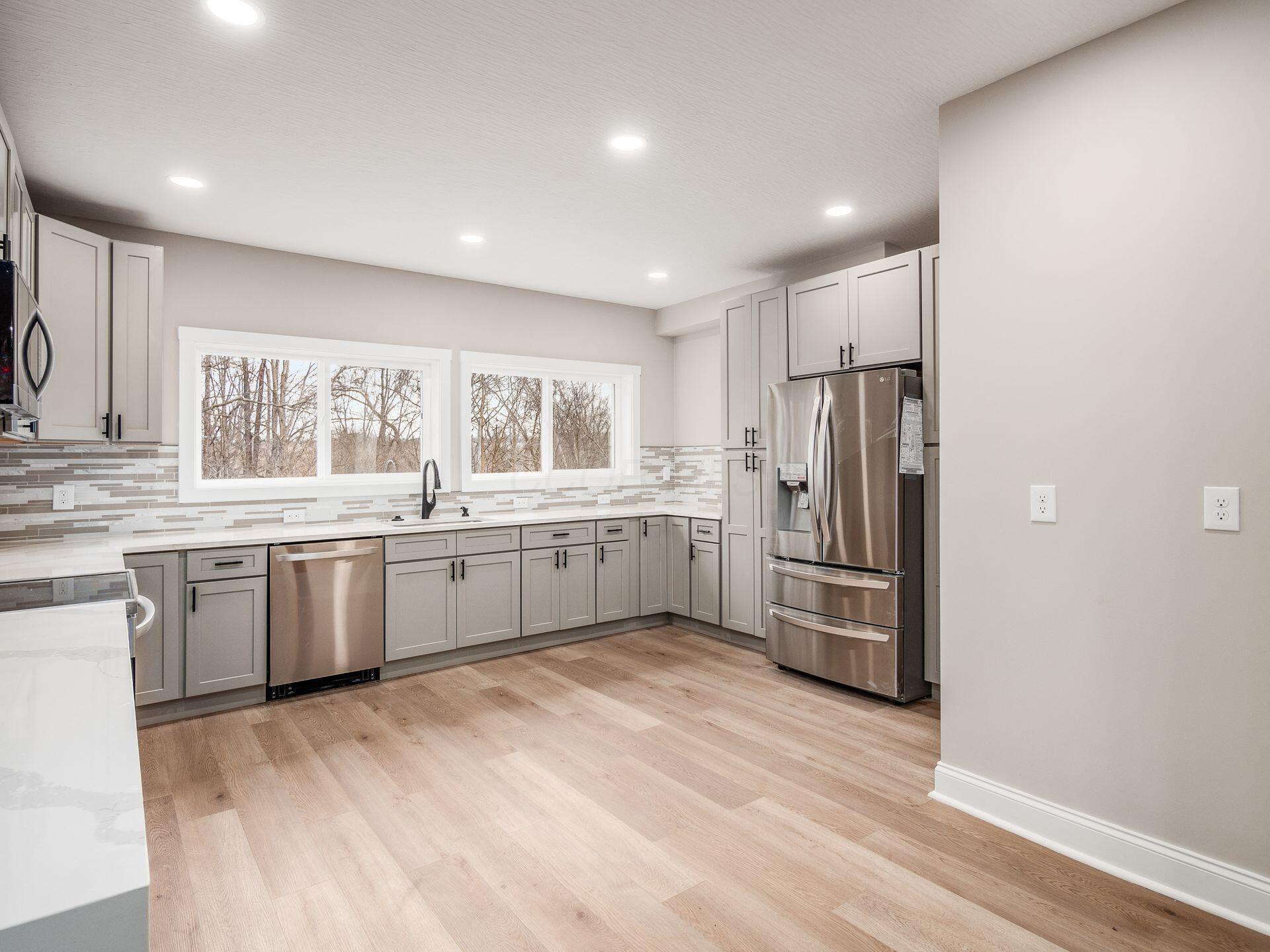 2409 Stratford Road Delaware, OH 43015 - Photo 11 of 50 Kitchen