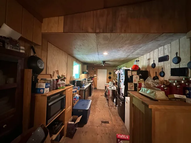 $260,000 | 202 Pineview Road, Linden, TN 37096