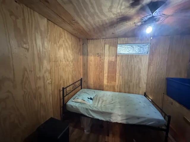 $260,000 | 202 Pineview Road, Linden, TN 37096