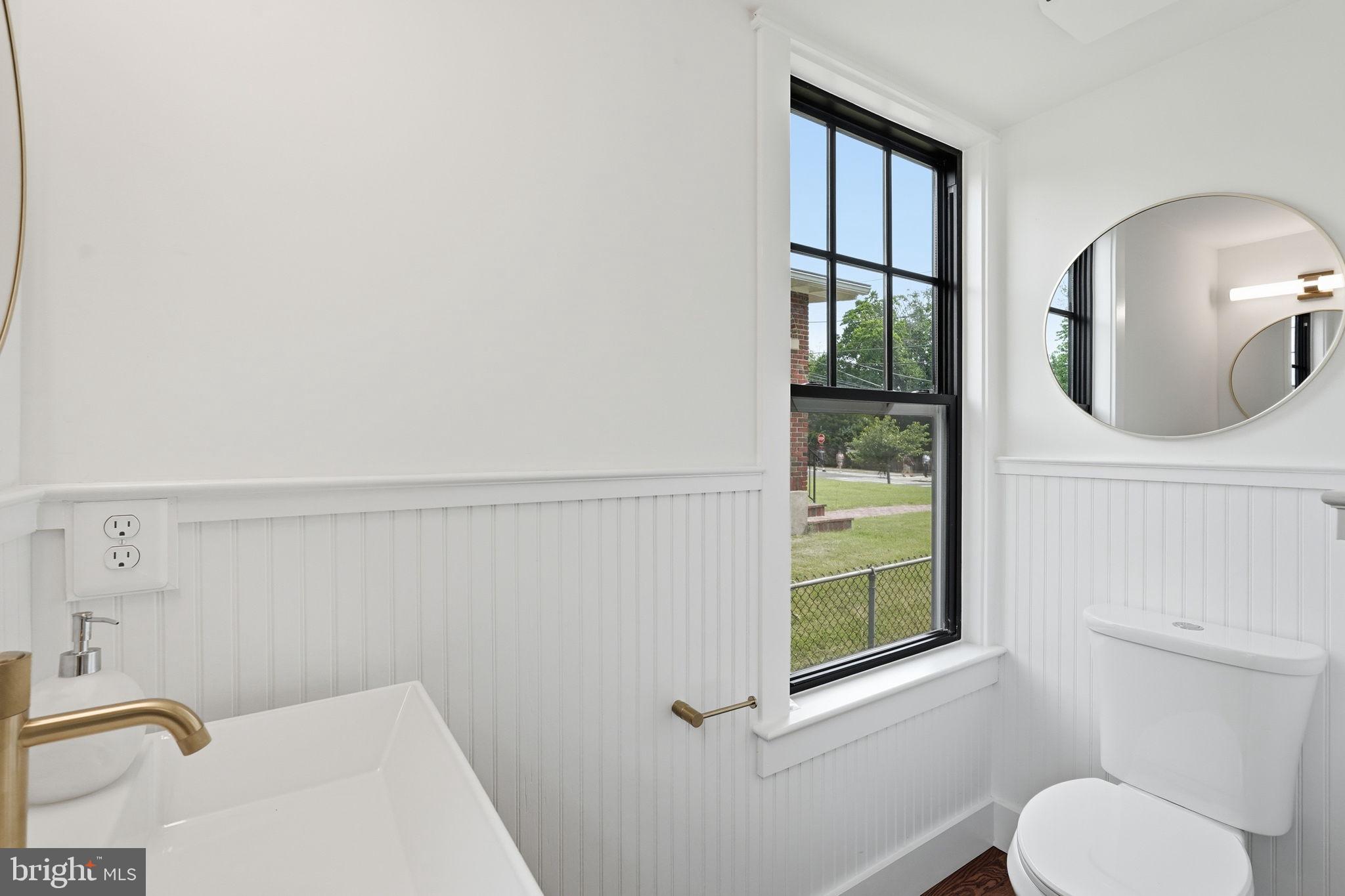 2605 33rd Street Southeast Washington, DC 20020 - Photo 15 of 44