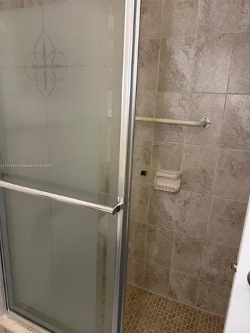 $139,000 | 410 Southeast 2nd Street, Unit 105, Hallandale Beach, FL 33009