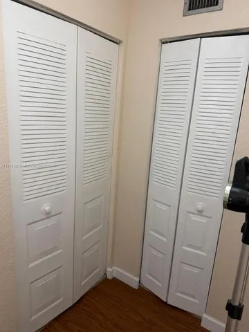 $139,000 | 410 Southeast 2nd Street, Unit 105, Hallandale Beach, FL 33009