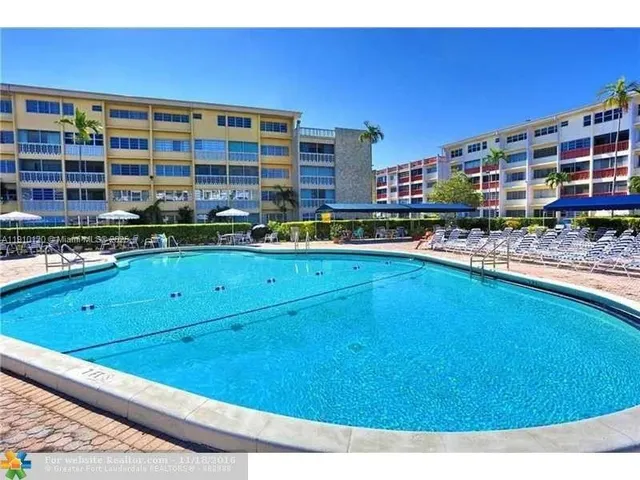 $139,000 | 410 Southeast 2nd Street, Unit 105, Hallandale Beach, FL 33009