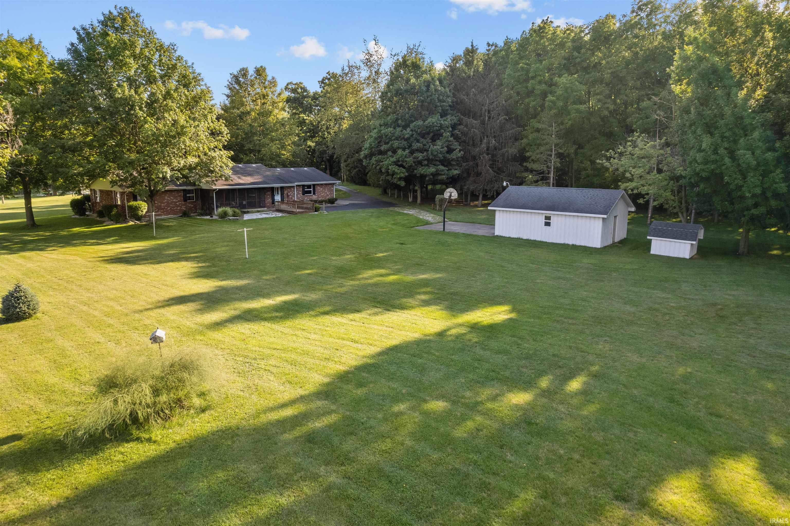 7380 West Snyder Road Warsaw, IN 46580 - Photo 5 of 15 Gallery Image 5