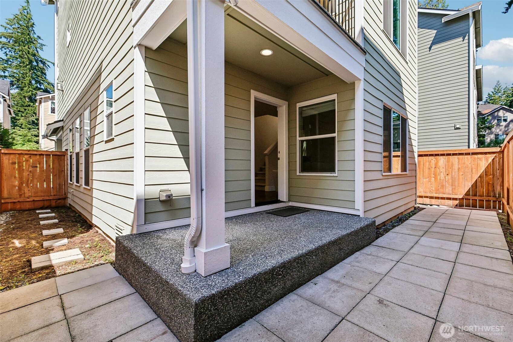19729 Meridian Place West Bothell, WA 98012 - Photo 37 of 38