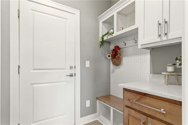 $859,900 | 17860 Clearview Drive, Leavenworth, KS 66048