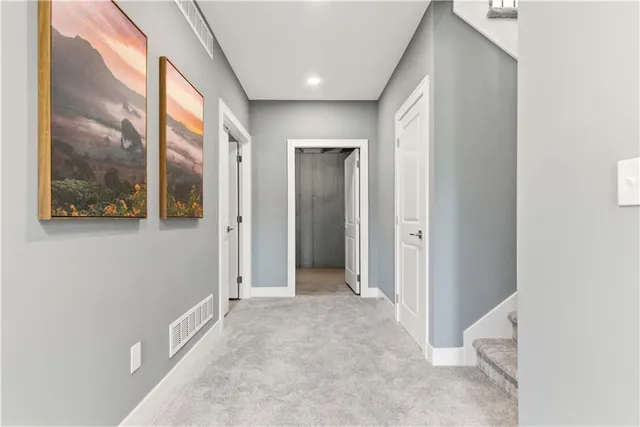 $859,900 | 17860 Clearview Drive, Leavenworth, KS 66048