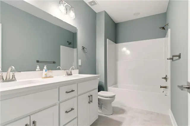 $859,900 | 17860 Clearview Drive, Leavenworth, KS 66048