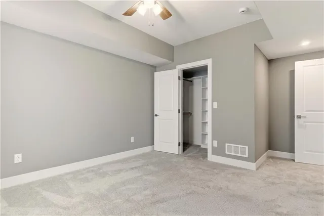 $859,900 | 17860 Clearview Drive, Leavenworth, KS 66048