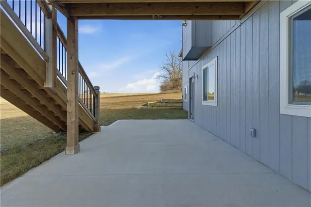 $859,900 | 17860 Clearview Drive, Leavenworth, KS 66048