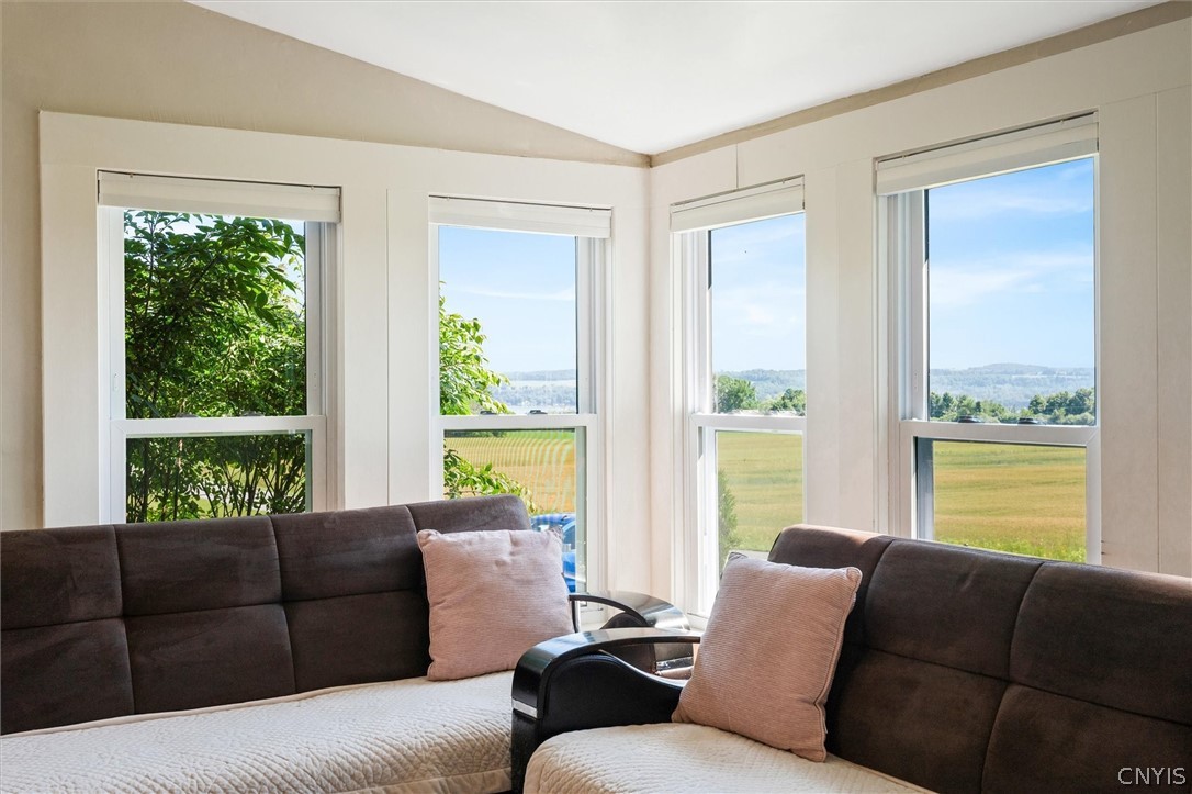 1631 Albring Road Skaneateles, NY 13152 - Photo 9 of 50