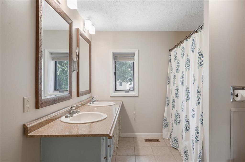 211 South Jefferson Street Pendleton, IN 46064 - Photo 14 of 22 Gallery Image 14