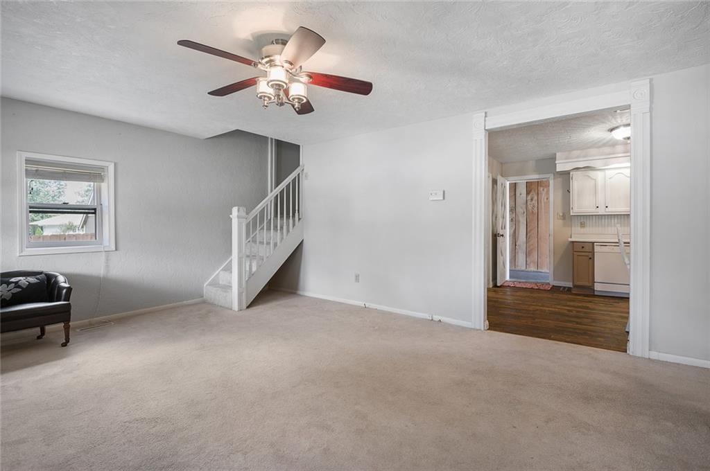 211 South Jefferson Street Pendleton, IN 46064 - Photo 4 of 22 Gallery Image 4