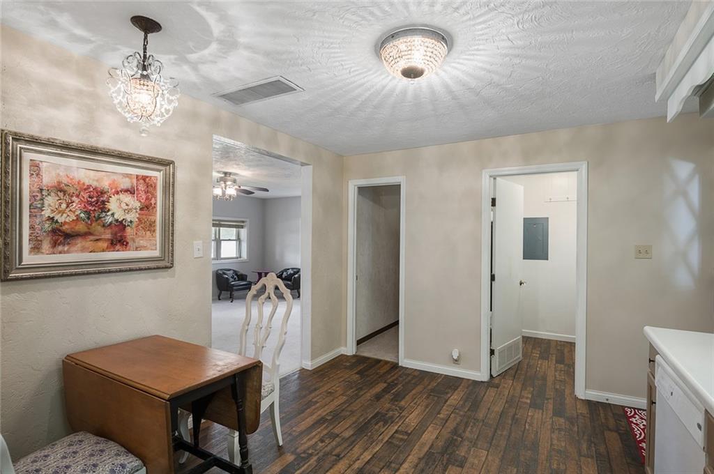 211 South Jefferson Street Pendleton, IN 46064 - Photo 7 of 22 Gallery Image 7