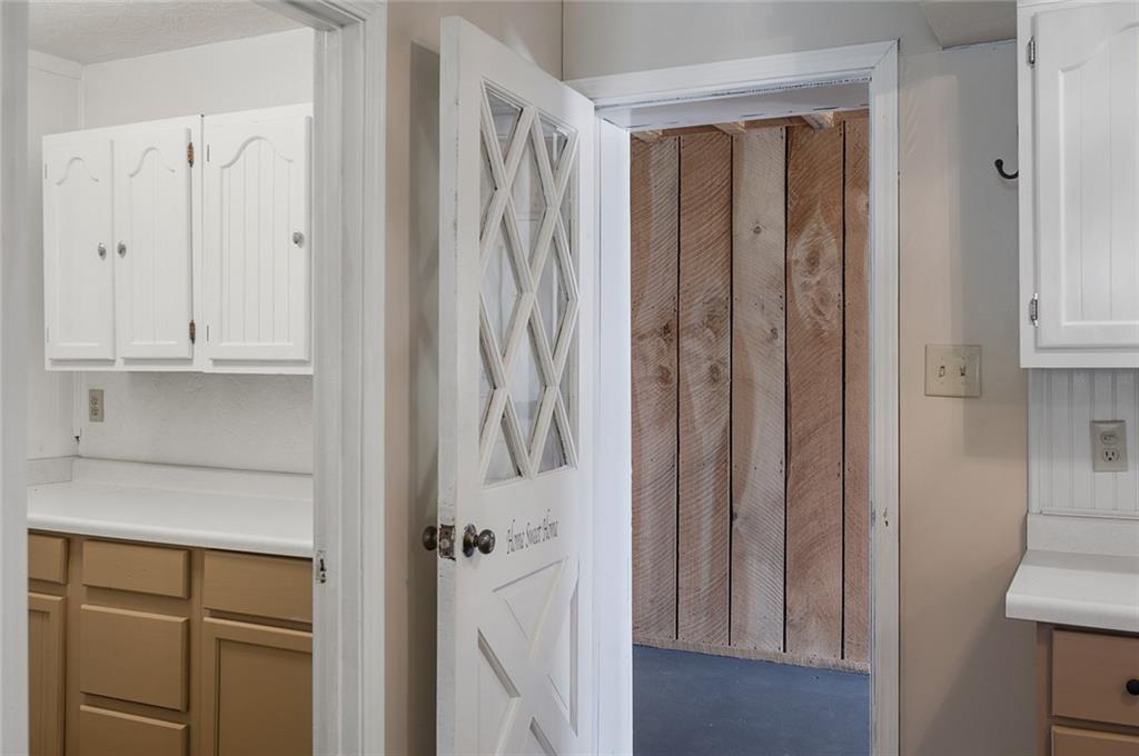 211 South Jefferson Street Pendleton, IN 46064 - Photo 8 of 22 Gallery Image 8