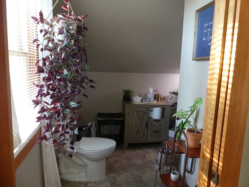 177-179 Forge Road Westport, MA 02790 - Photo 7 of 37 Gallery Image 7
