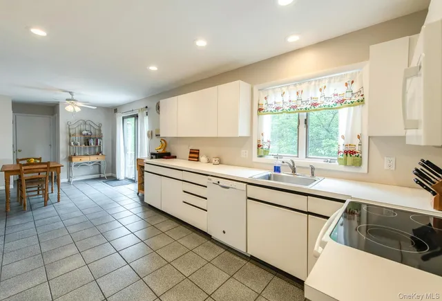 $605,000 | 3 Lisa Court, Patterson, NY 12563