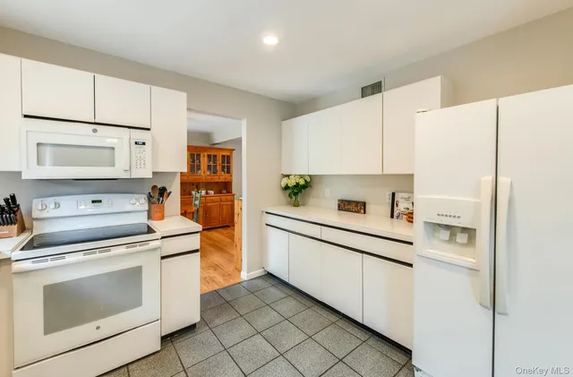 $605,000 | 3 Lisa Court, Patterson, NY 12563