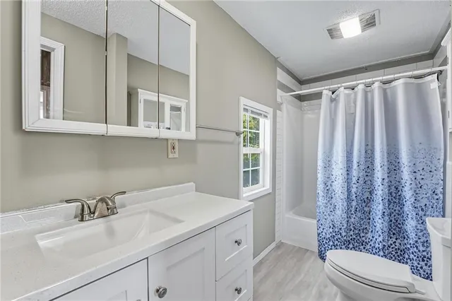 $235,000 | 49 South Pyle Street, Kansas City, KS 66101