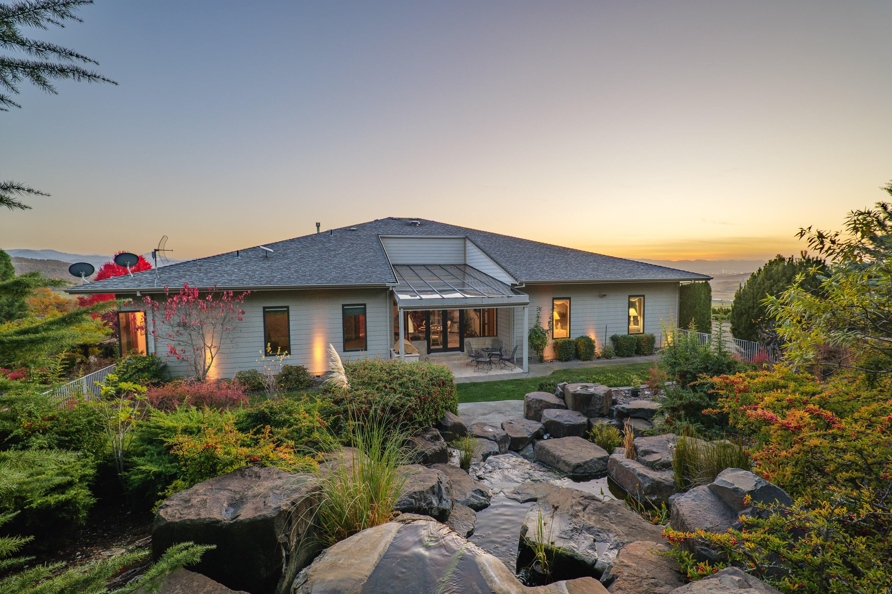 1237 Brownsboro-Meridian Road Eagle Point, OR 97524 - Photo 42 of 68 41