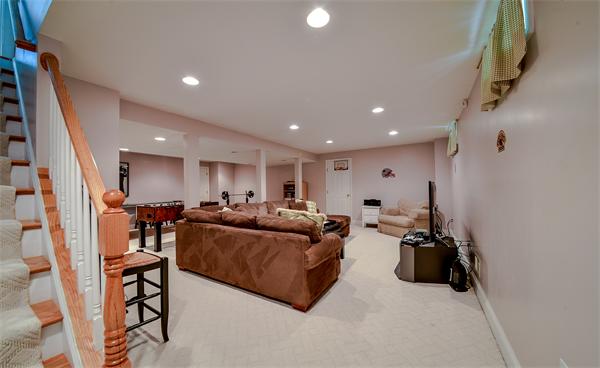 372 Dutton Road Sudbury, MA 01776 - Photo 25 of 30